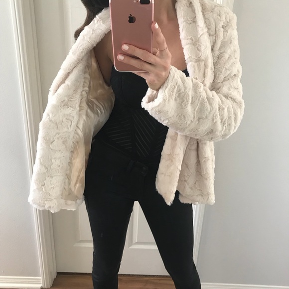 NOT AVAILABLEEE - Picture 2 of 7